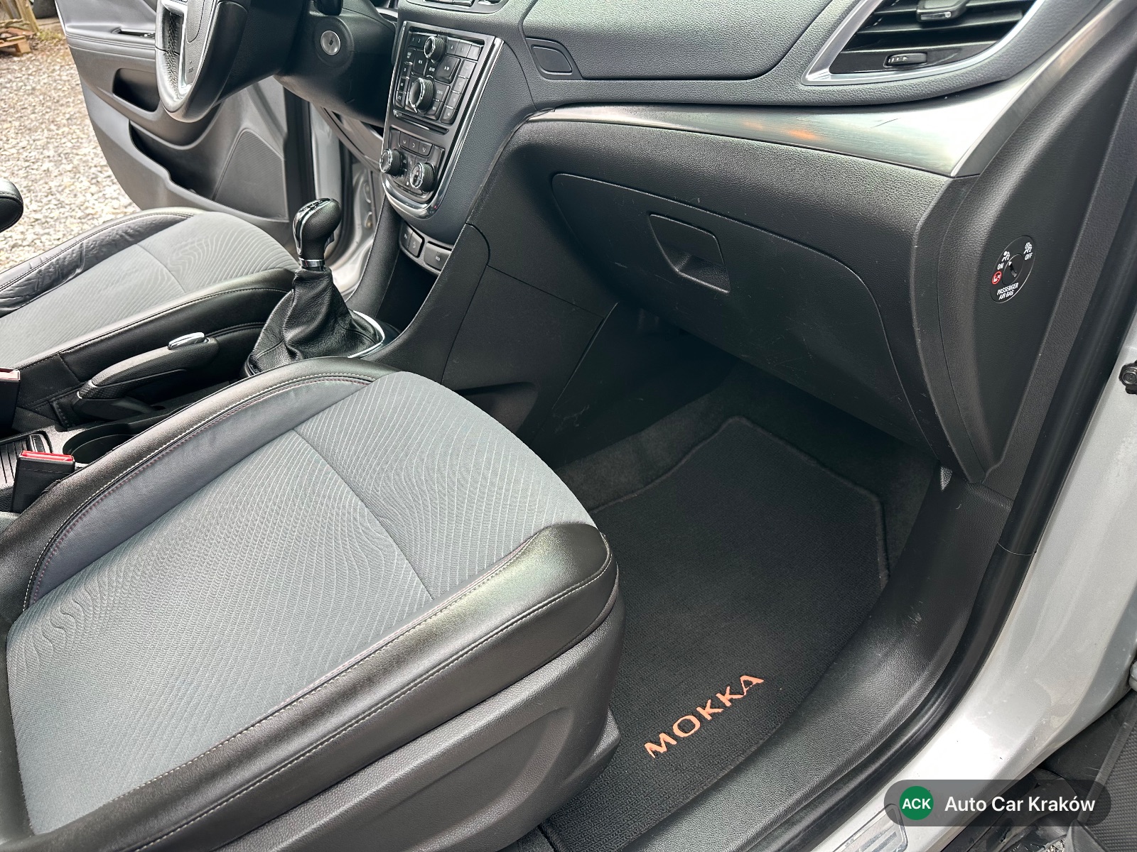 Opel Mokka X 2013, Srebrny suv — zdjęcie 15 z 22