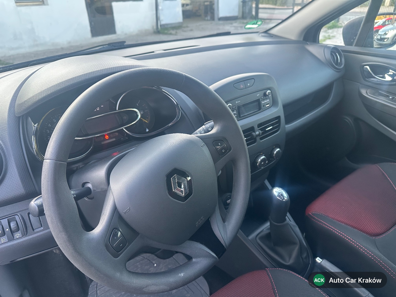 Renault Clio IV 2014, Szary hatchback — zdjęcie 14 z 20