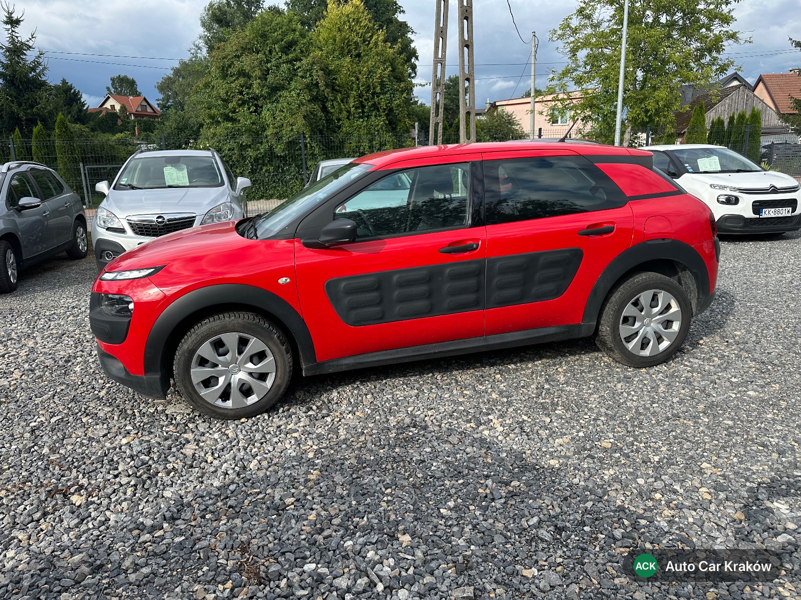 Citroën C4 Cactus 2015, Czerwony suv — zdjęcie 3 z 17