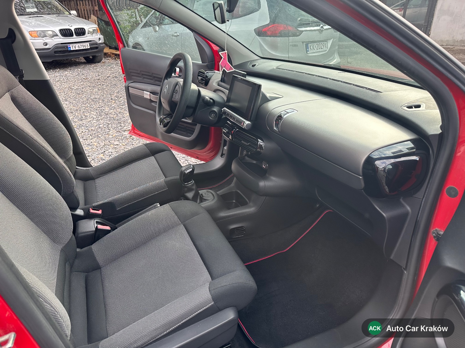 Citroën C4 Cactus 2015, Czerwony suv — zdjęcie 13 z 17