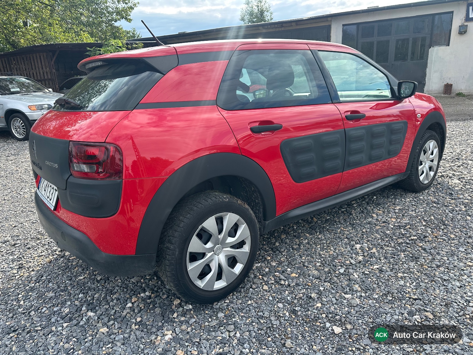 Citroën C4 Cactus 2015, Czerwony suv — zdjęcie 6 z 17