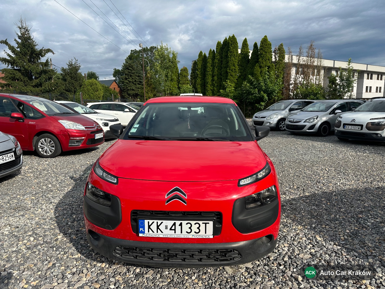 Citroën C4 Cactus 2015, Czerwony suv — zdjęcie 9 z 17