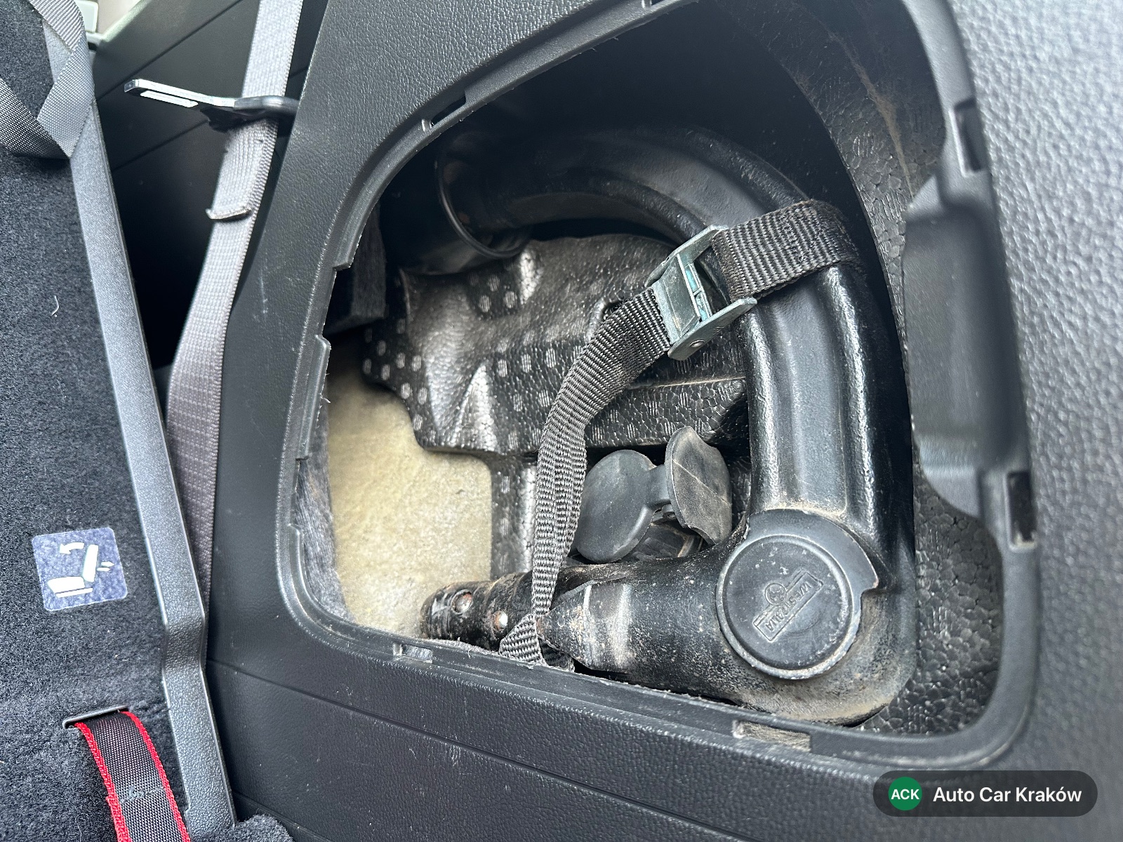 Opel Zafira C 2013, Srebrny van — zdjęcie 16 z 17