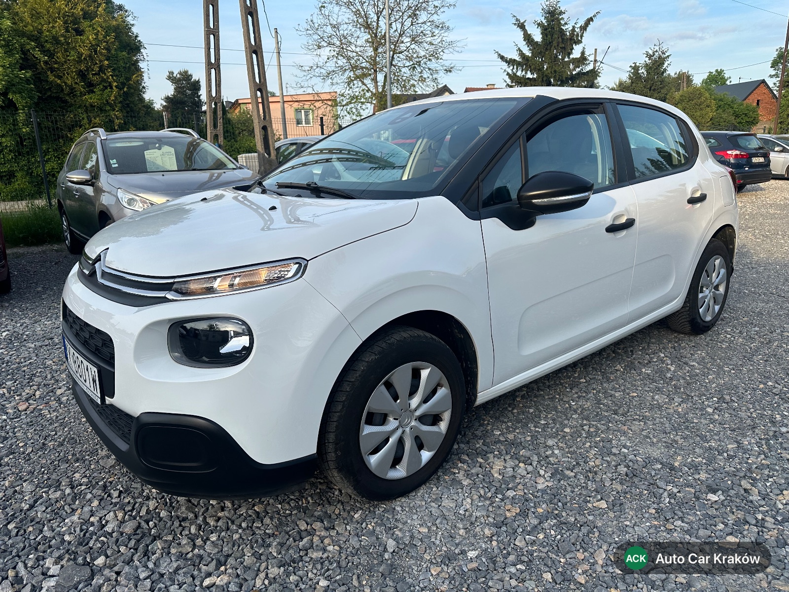 Citroën C3 2017, Bialy hatchback