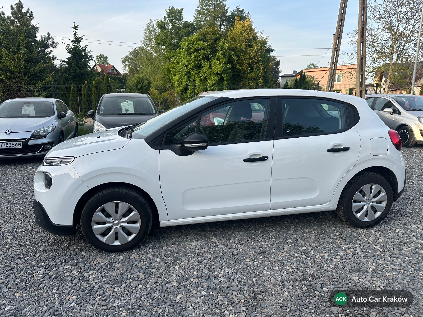 Citroën C3 2017, Bialy hatchback — zdjęcie 4 z 21