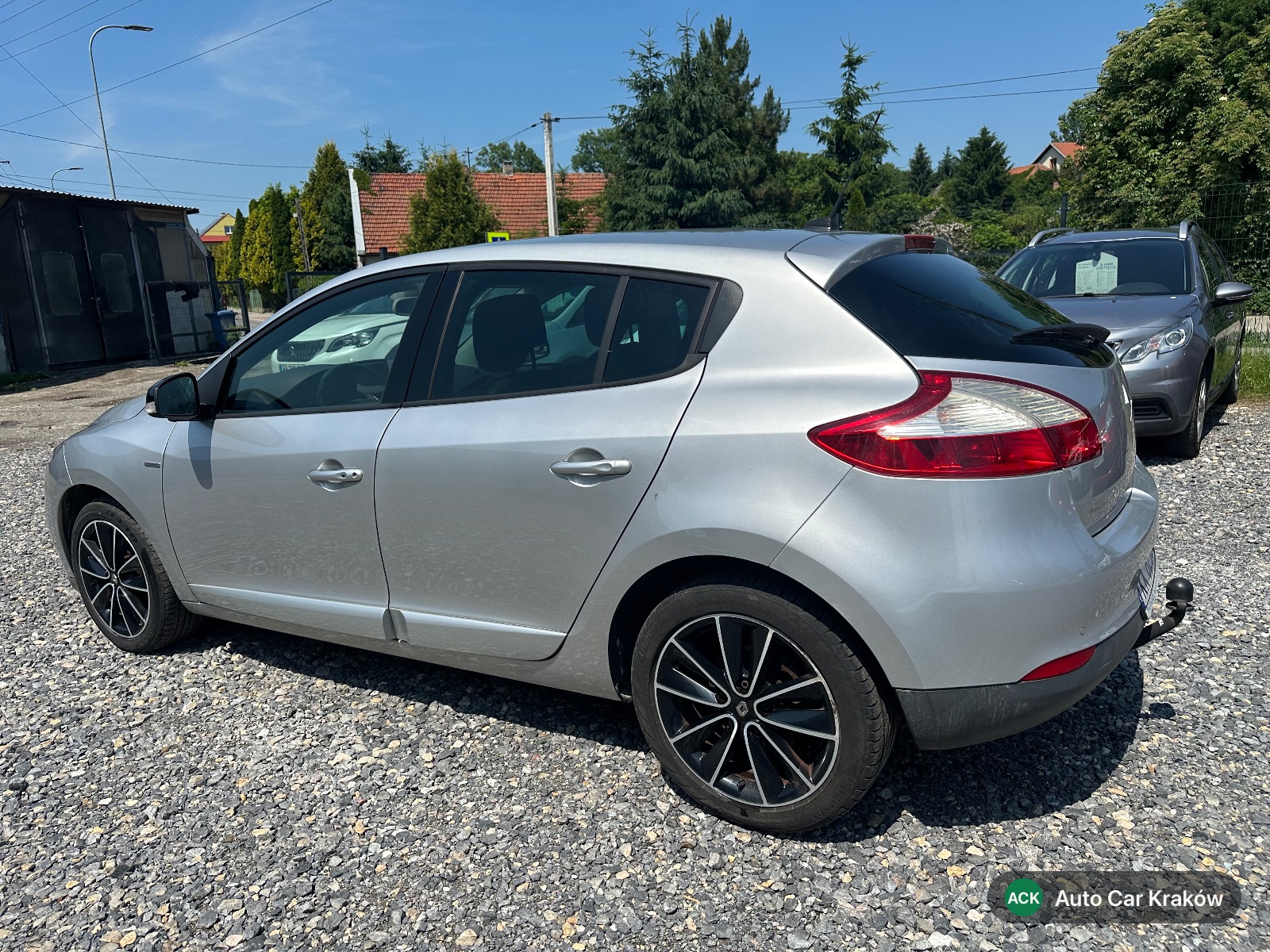 Renault Megane III 2013, Srebrny hatchback — zdjęcie 2 z 21