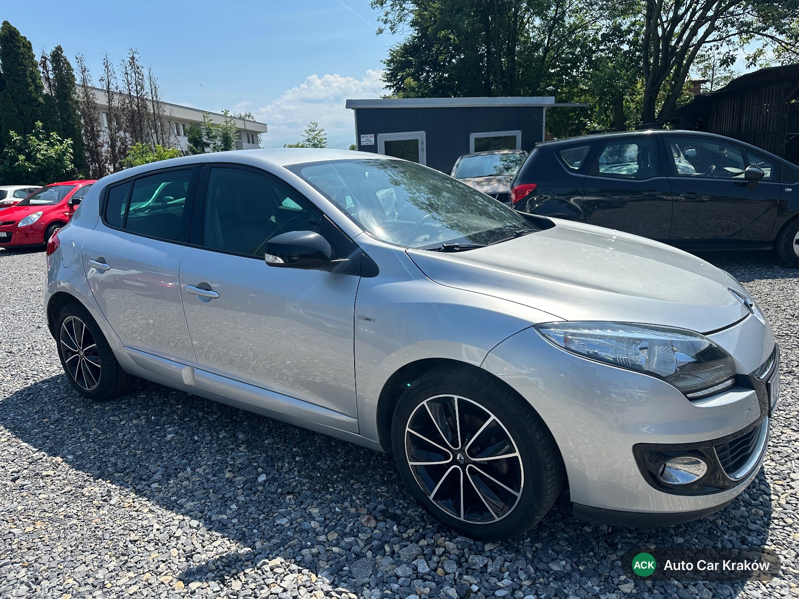 Renault Megane III 2013, Srebrny hatchback — zdjęcie 5 z 21