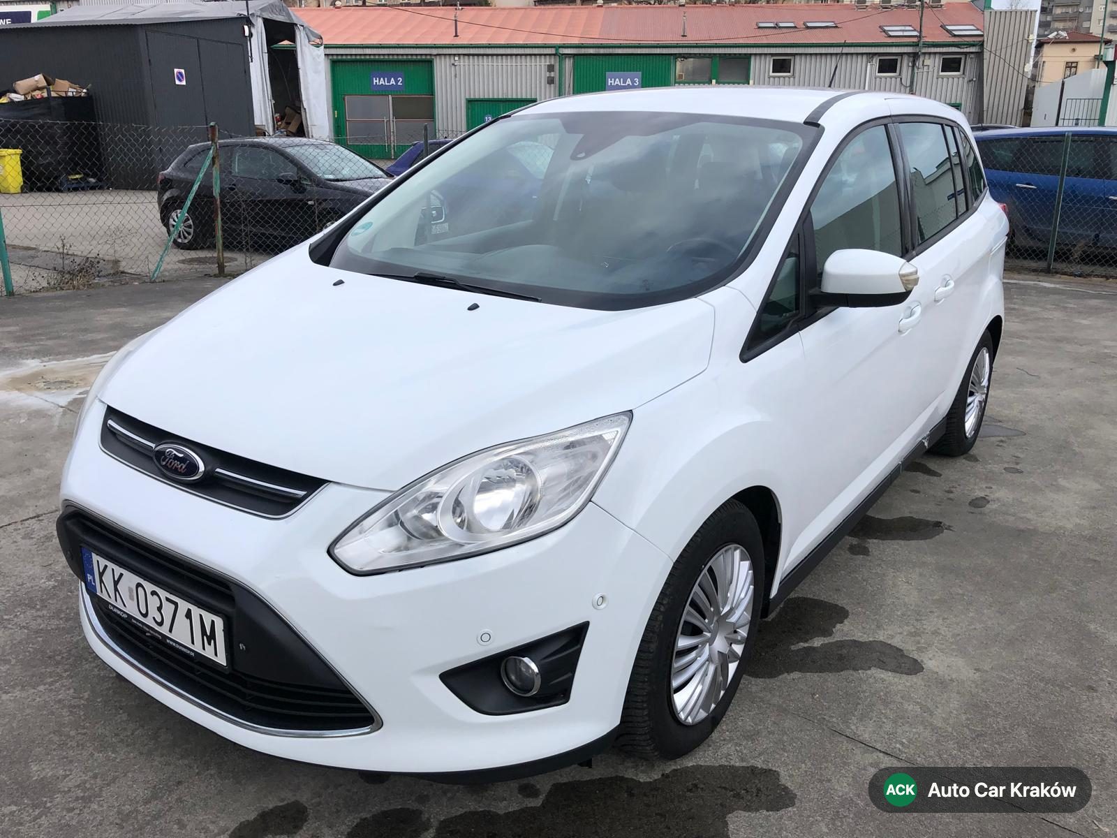 Ford C-Max 2015, biały van