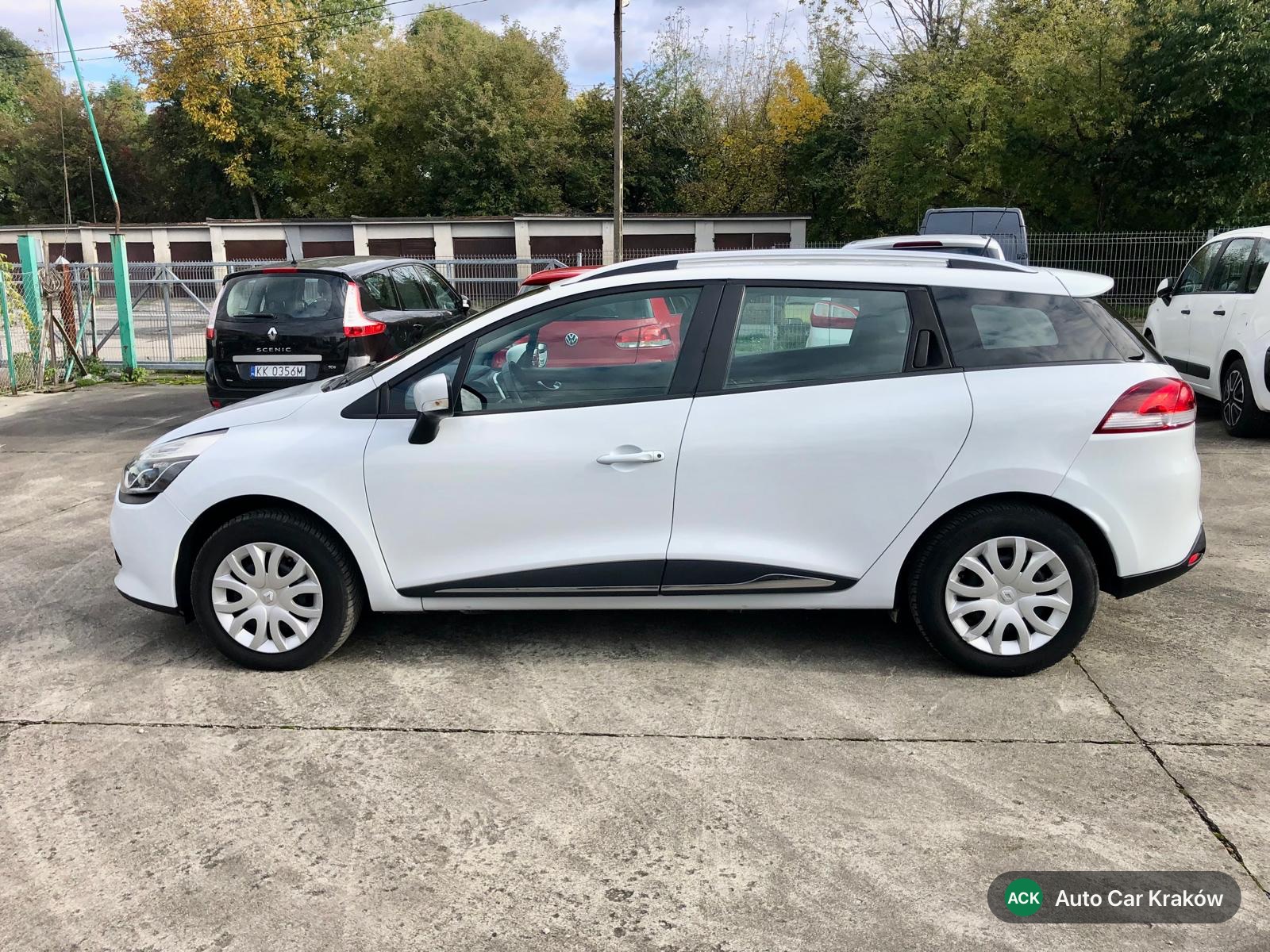 Renault Clio IV Grandtour 2016, biały kombi — zdjęcie 4 z 5